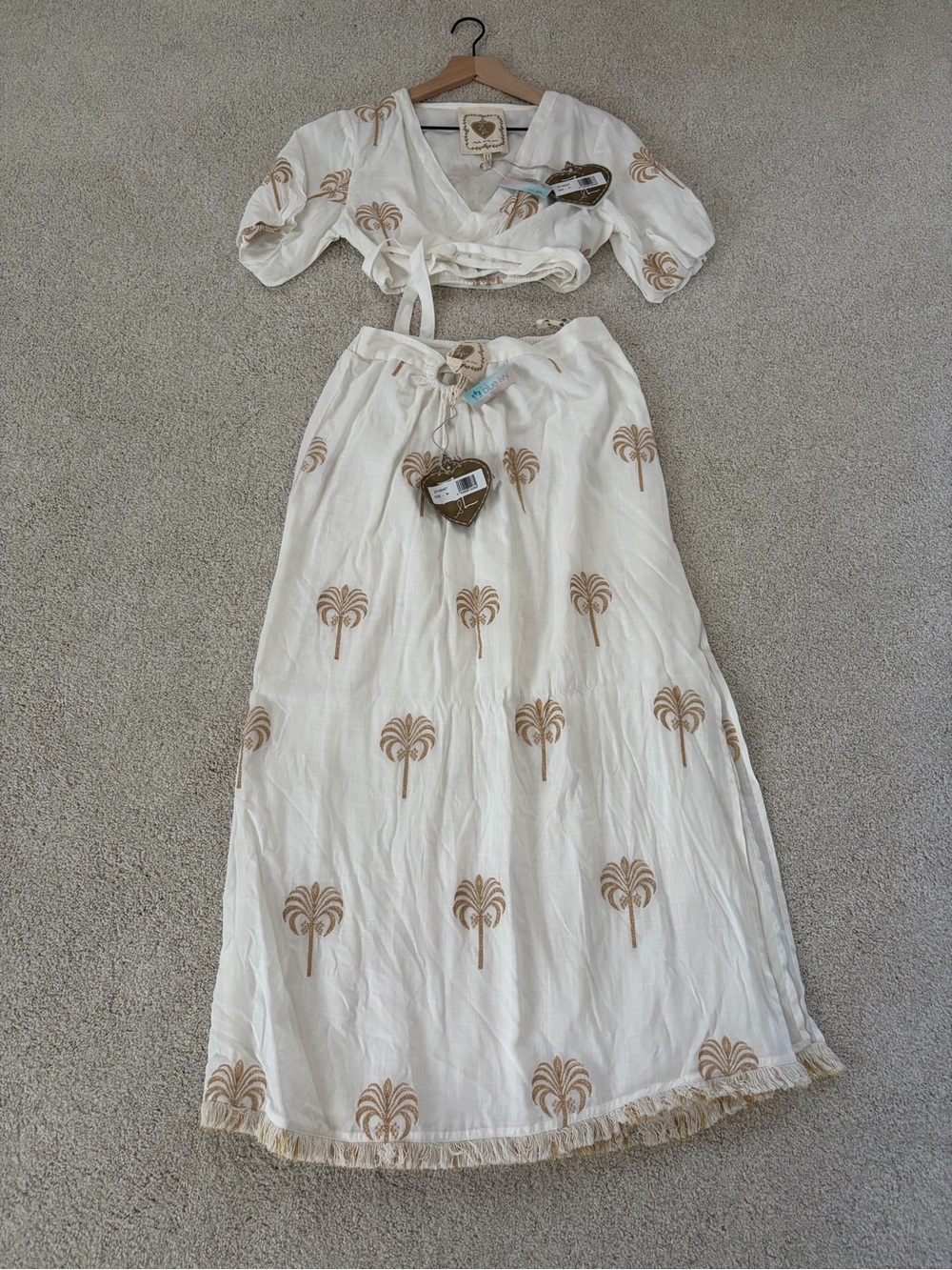 Z&L | Two-Piece White Palm Print Maxi Set